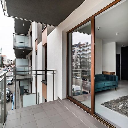 Wola Artistic Designer Apartment وارسو المظهر الخارجي الصورة