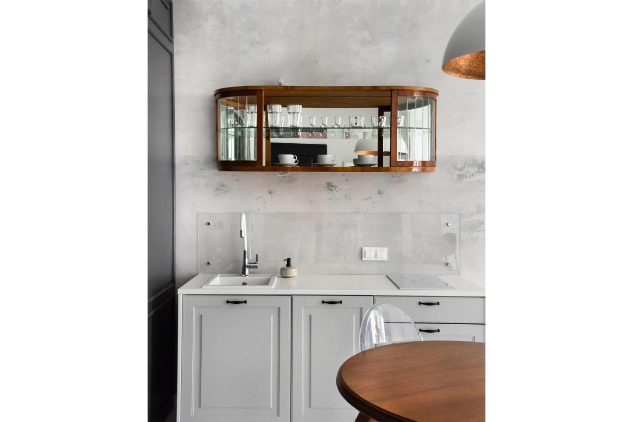 Wola Artistic Designer Apartment وارسو المظهر الخارجي الصورة
