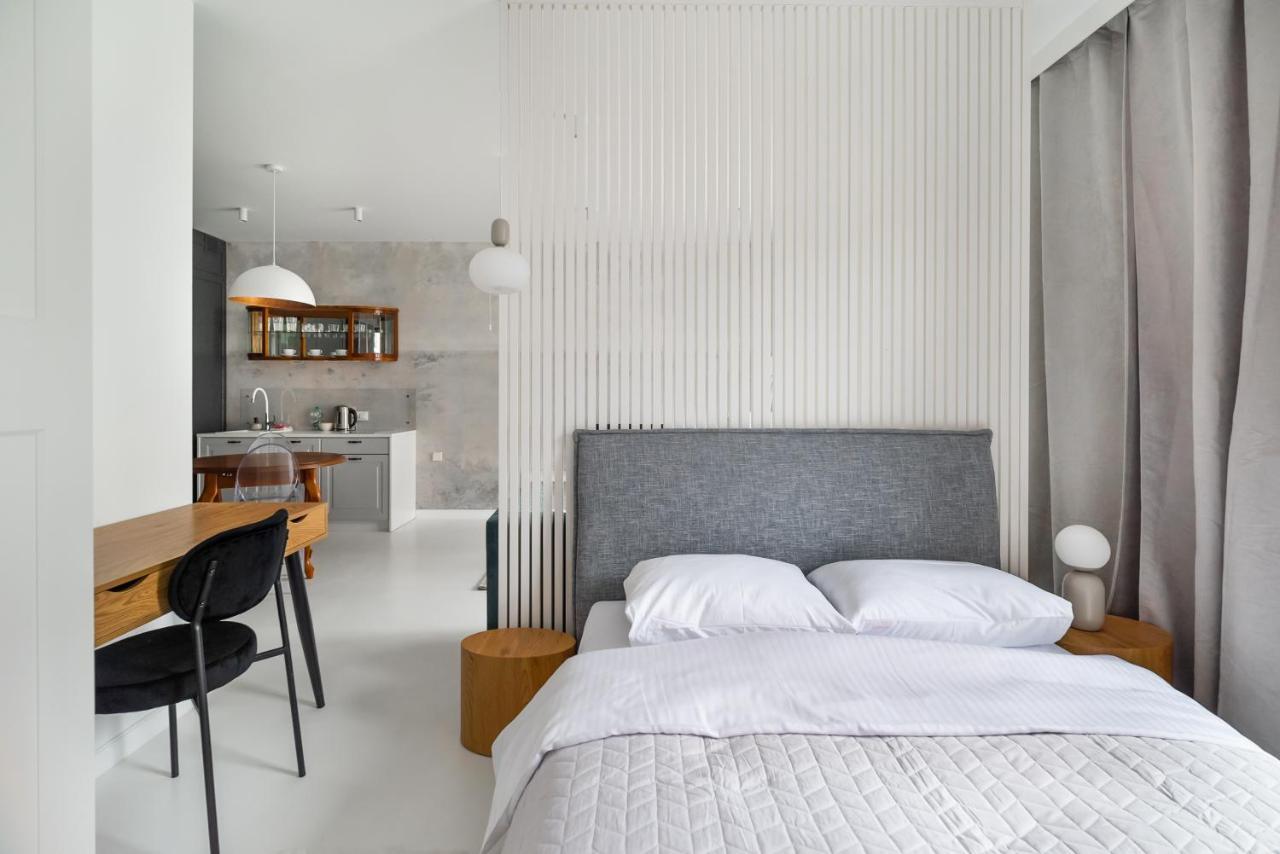Wola Artistic Designer Apartment وارسو المظهر الخارجي الصورة