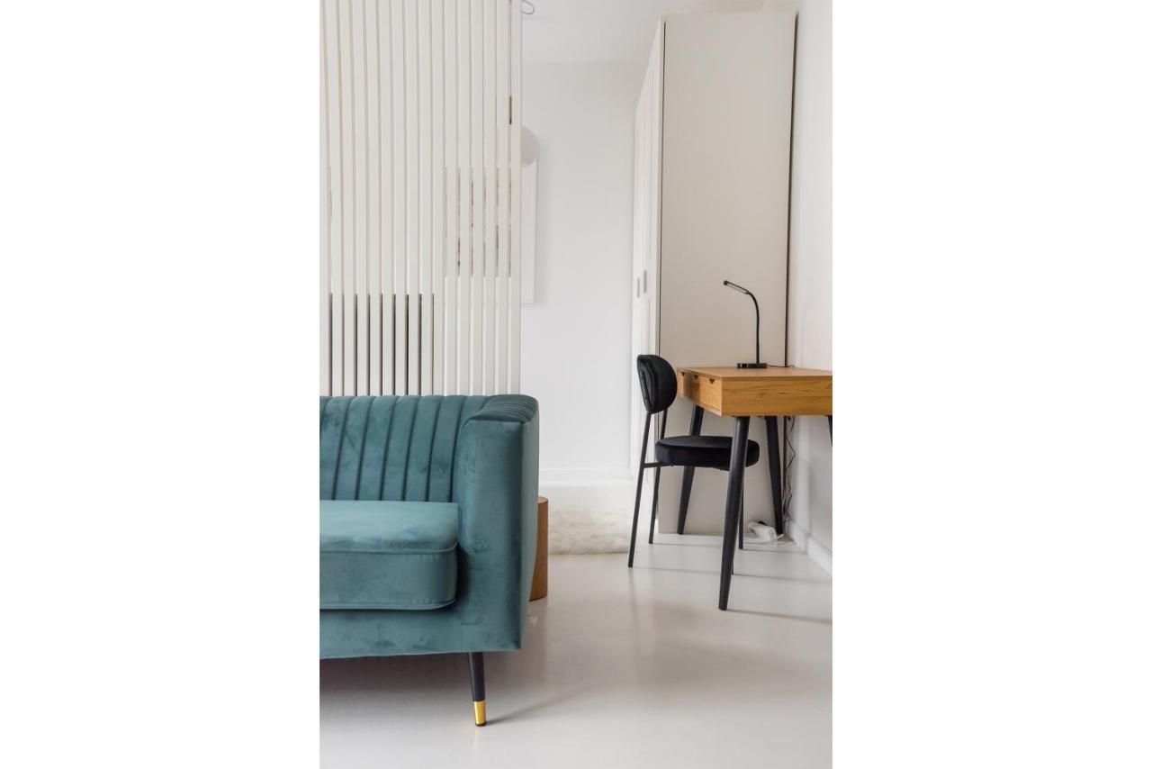 Wola Artistic Designer Apartment وارسو المظهر الخارجي الصورة