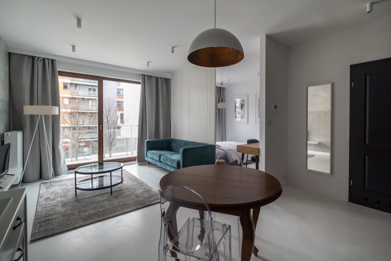 Wola Artistic Designer Apartment وارسو المظهر الخارجي الصورة